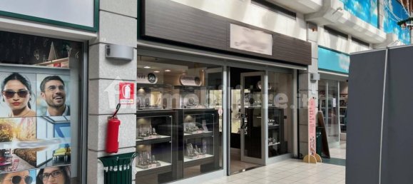 101m² Commercial property in Bologna, Italy No. 317036 4