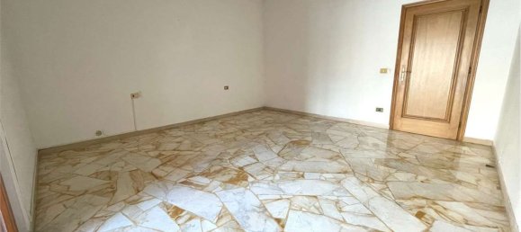 4 bedrooms Apartment in Sesto Fiorentino, Italy No. 328873 18