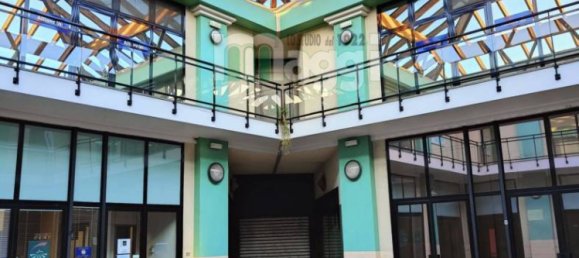 5 rooms Commercial property in San Giuliano Milanese, Italy No. 138184 2