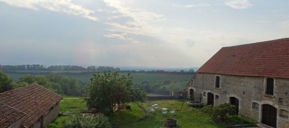 8 bedrooms House in Cote-d'Or, France No. 327292 4