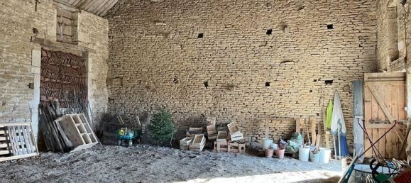 8 bedrooms House in Cote-d'Or, France No. 327292 18