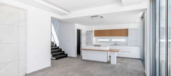 4 chambres Maison à Paralimni, Cyprus No. 7136 11