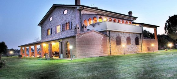 6 bedrooms Villa in Scarlino, Italy No. 189 4