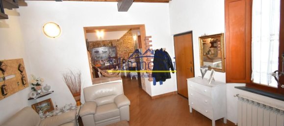 4 bedrooms House in San Giuliano Terme, Italy No. 325921 9