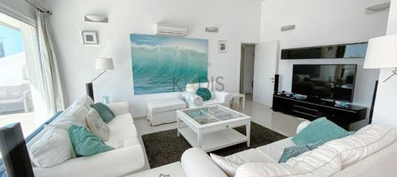 3 bedrooms House in Germasogeia, Cyprus No. 15262 2