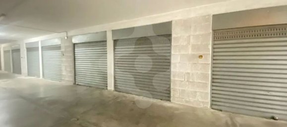 Квартира с 3 комнатами в Бари, Италия № 35418 24