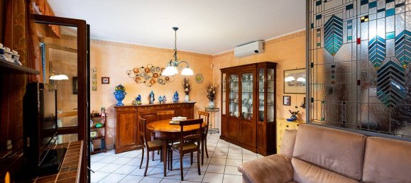 3 Schlafzimmer Villa in Segrate, Italy, Nr. 363781 13