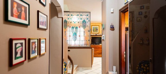 3 Schlafzimmer Villa in Segrate, Italy, Nr. 363781 18