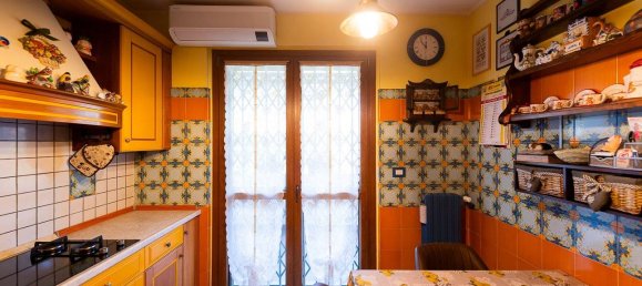 3 Schlafzimmer Villa in Segrate, Italy, Nr. 363781 19