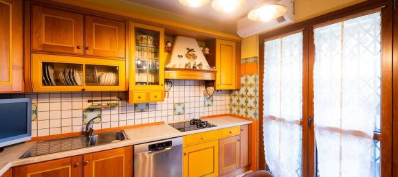 3 Schlafzimmer Villa in Segrate, Italy, Nr. 363781 20