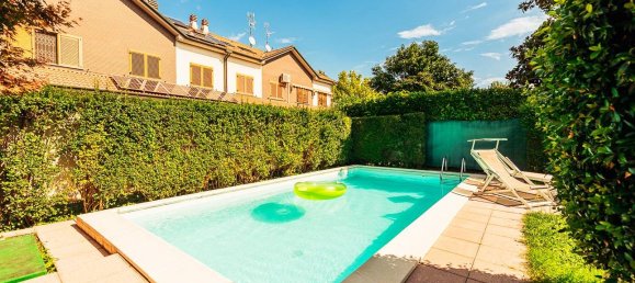 3 Schlafzimmer Villa in Segrate, Italy, Nr. 363781 6