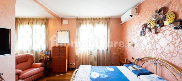 3 Schlafzimmer Villa in Segrate, Italy, Nr. 363781 28