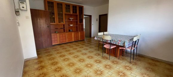 4-salle Appartement à Vico del Gargano, Italy No. 20413 2