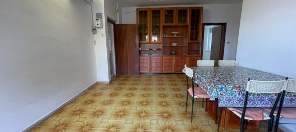 4-salle Appartement à Vico del Gargano, Italy No. 20413 4
