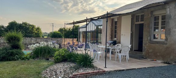 7 bedrooms Castles in Vendee, France No. 307068 15