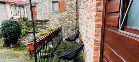 4 rooms House in Bagnone, Italy No. 169191 6