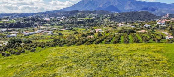  Land in Estepona, Spain No. 147068 4