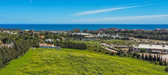  Land in Estepona, Spain No. 147068 2