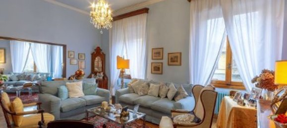 8 bedrooms Apartment in Florence, Italy No. 348213 3