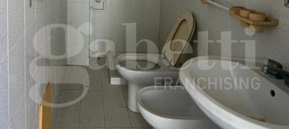 4 bedrooms House in Calvi Risorta, Italy No. 289270 7