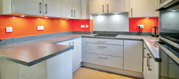 3 bedrooms House in Brenchley, United Kingdom No. 10643 2