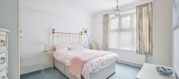 2 bedrooms Apartment in Epsom, United Kingdom No. 9686 6