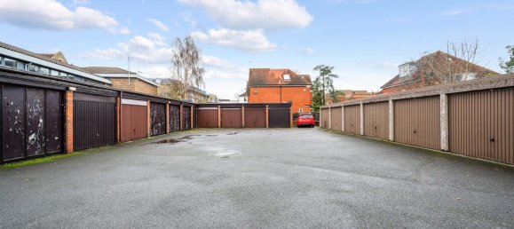 2 bedrooms Apartment in Epsom, United Kingdom No. 9686 7