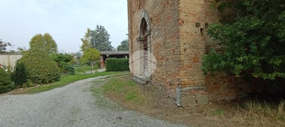 2 bedrooms House in Camisano, Italy No. 329470 5