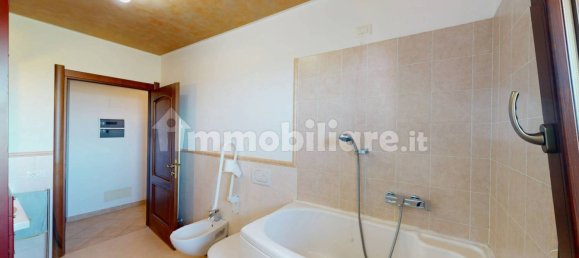 3 bedrooms Apartment in Chiaravalle, Italy No. 286024 20