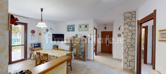 3 bedrooms Apartment in Chiaravalle, Italy No. 286024 2