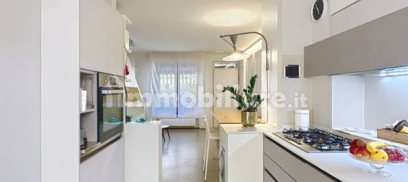 Casa de 3 dormitorios en Viareggio, Italy No. 325545 4