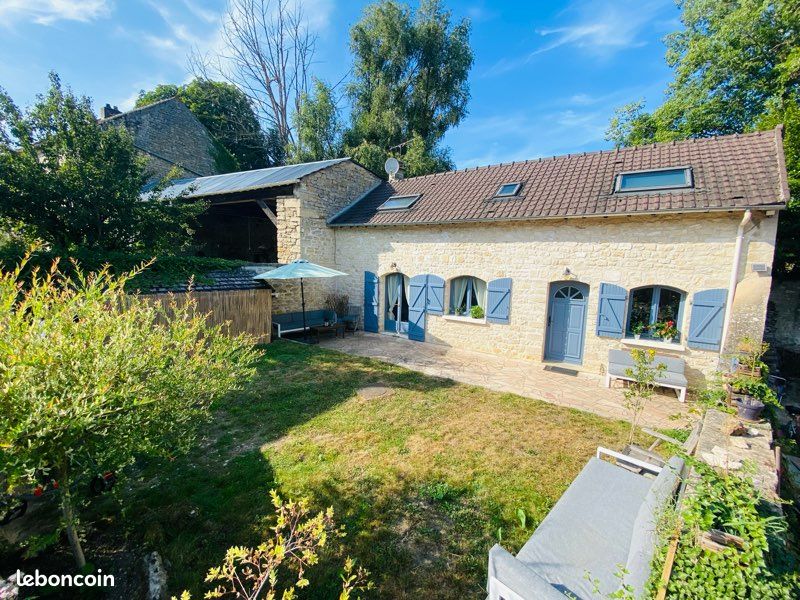 2 bedrooms House in Yvelines, France No. 320611