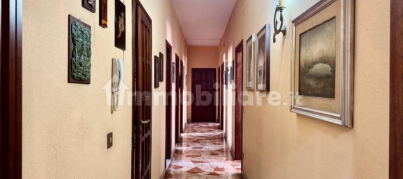4 bedrooms Apartment in Catania, Italy No. 122075 10