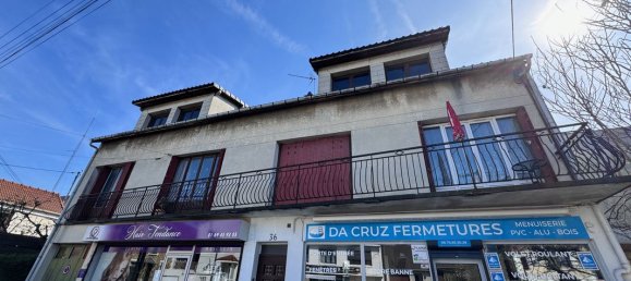 230m² Building in Juvisy-sur-Orge, France No. 187896 4