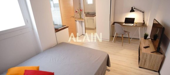 Apartamento de 8 dormitorios en Valencia, Spain No. 137481 2