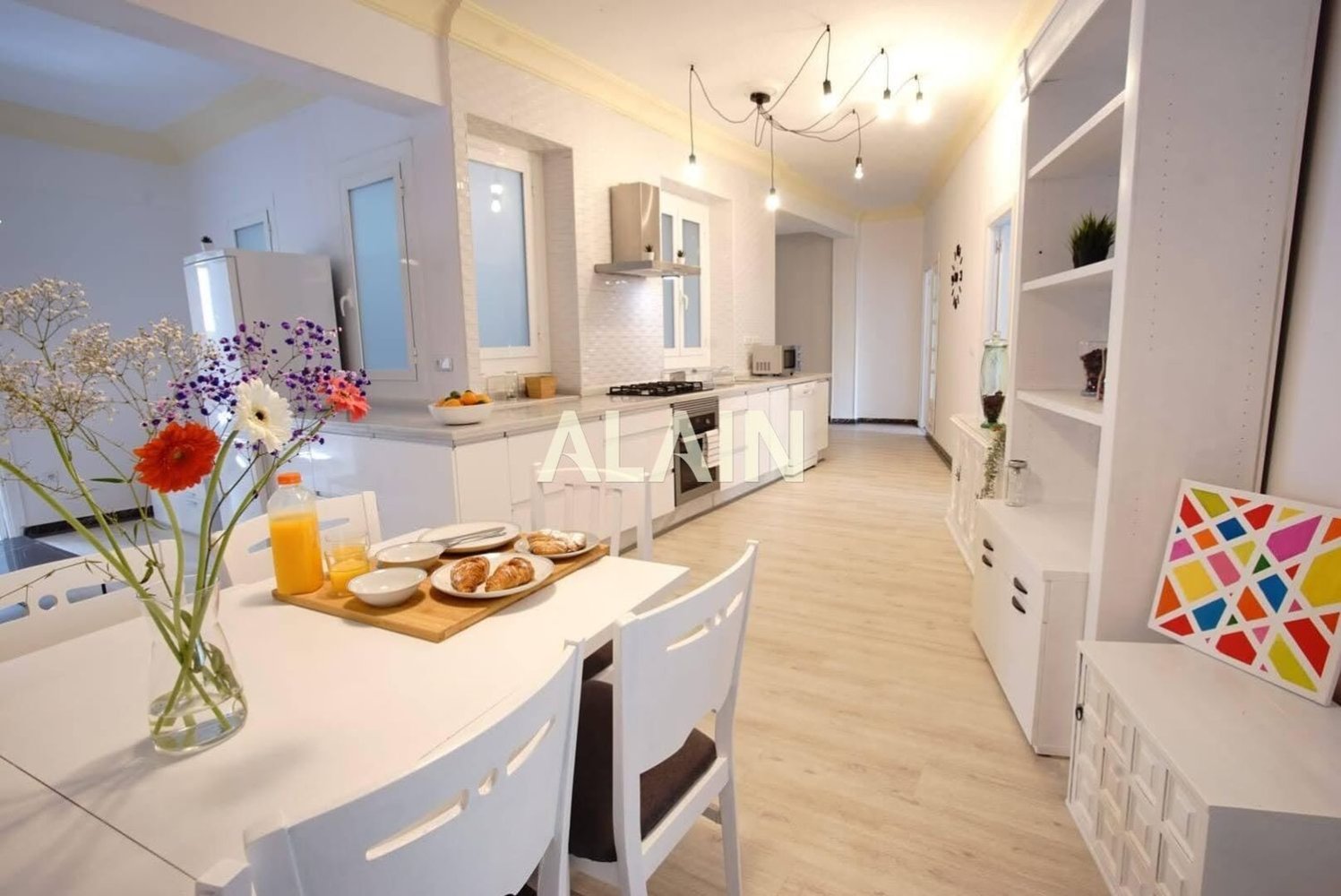 Apartamento de 8 dormitorios en Valencia, Spain No. 137481
