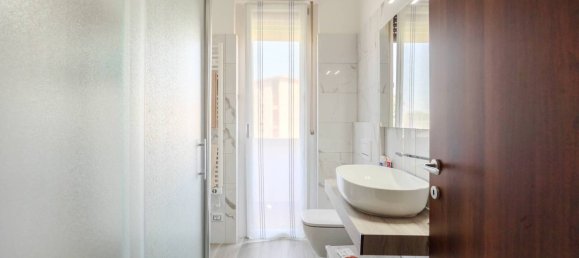 3 غرف نوم شقة في Sovico, Italy رقم 205871 16