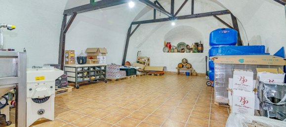 2000m² Building in Huetor Vega, Spain No. 134440 12