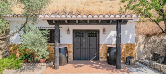 2000m² Building in Huetor Vega, Spain No. 134440 22