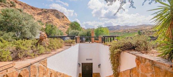 2000m² Building in Huetor Vega, Spain No. 134440 17