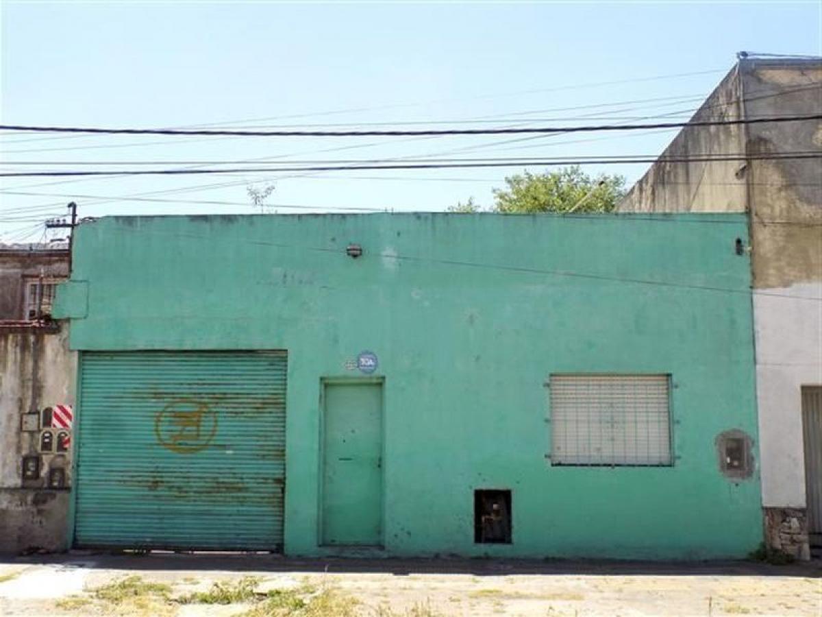  Land in Tres de Febrero, Argentina No. 43844