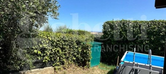 2 bedrooms Apartment in Monteroni d'Arbia, Italy No. 328792 2