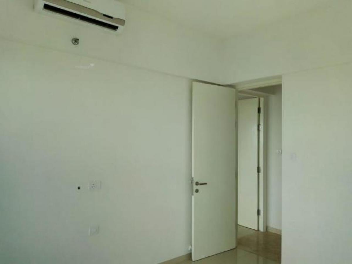 3 bedrooms House in Mumbai, India No. 11765