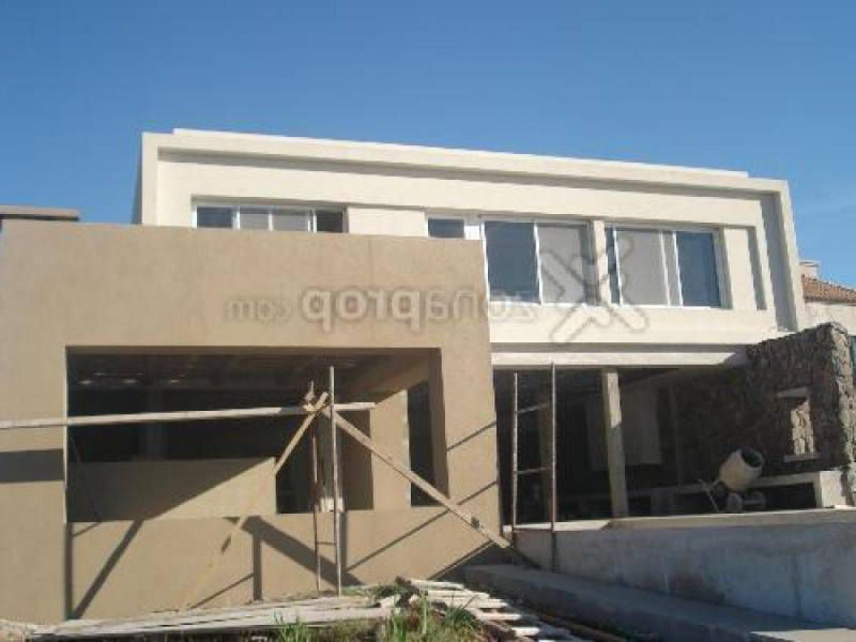 3 bedrooms Apartment in Tigre, Argentina No. 6390