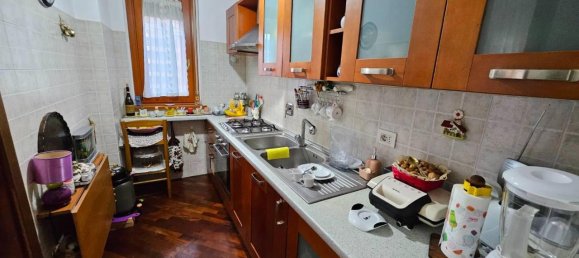 3 rooms Apartment in Rome, Italy No. 30899 6