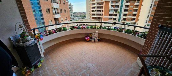 3 rooms Apartment in Rome, Italy No. 30899 5