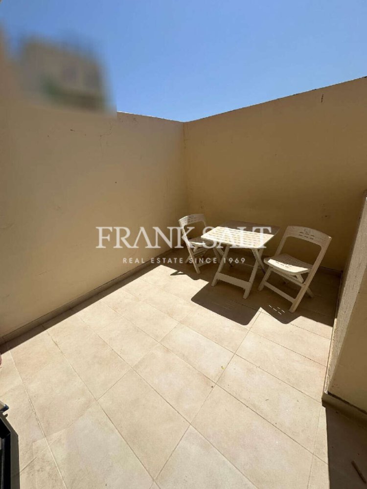 Квартира с 3 спальнями в Salina, Мальта № 1979