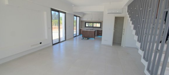 Villa de 3 dormitorios en Asomatos, Cyprus No. 35657 4