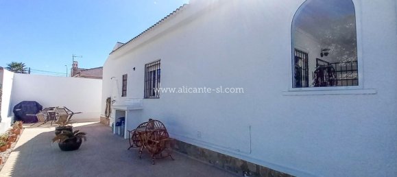 3 bedrooms House in Torrevieja, Spain No. 182024 13