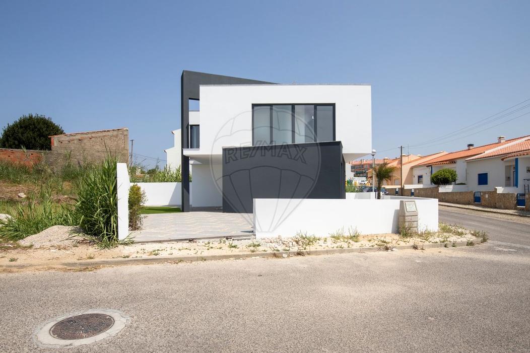 Casa T3 em Torres Vedras, Portugal N.º 253614